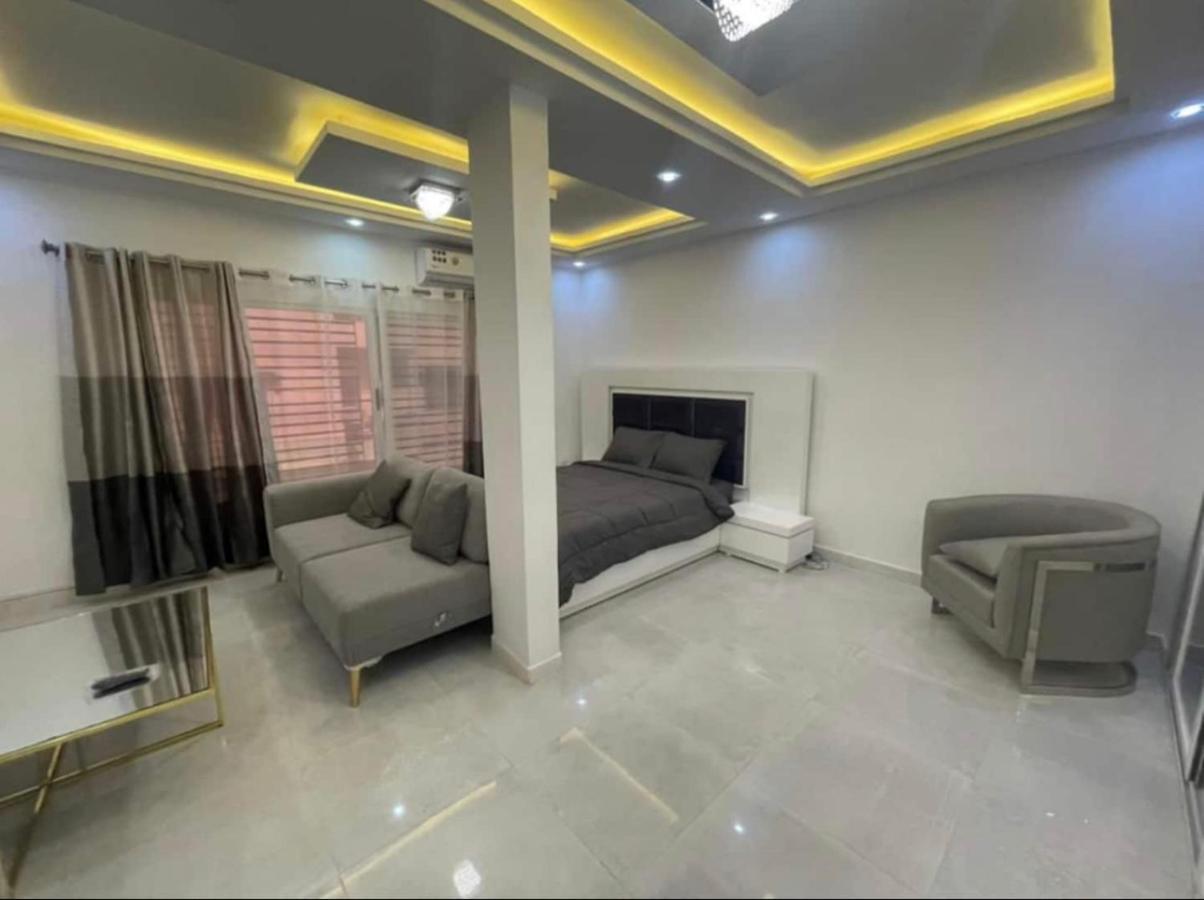 Appartement Luxe Idealement Situe A Дакар Екстериор снимка